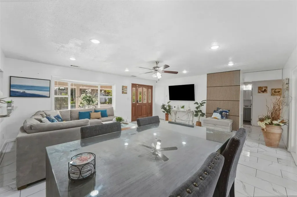 5017 Stolls Avenue Tampa FL 33615