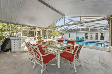 5017 Stolls Avenue Tampa FL 33615