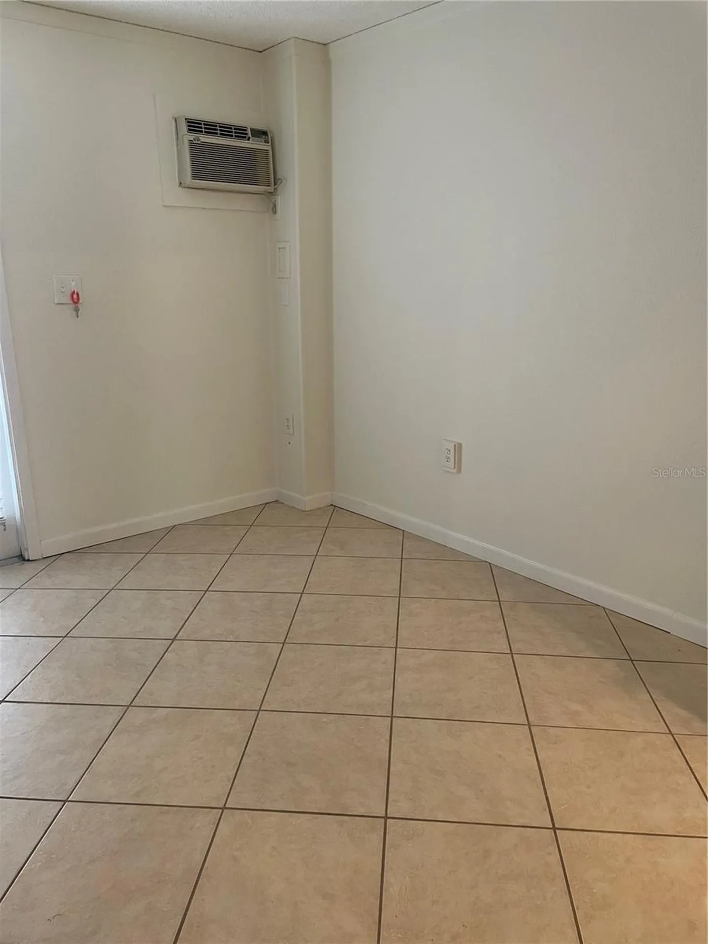 745 Pinellas Bayway S St Petersburg FL 33715