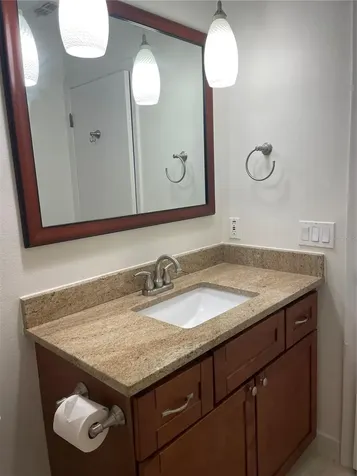 745 Pinellas Bayway S St Petersburg FL 33715