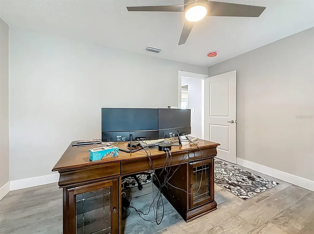 3828 48th Avenue S St Petersburg FL 33711