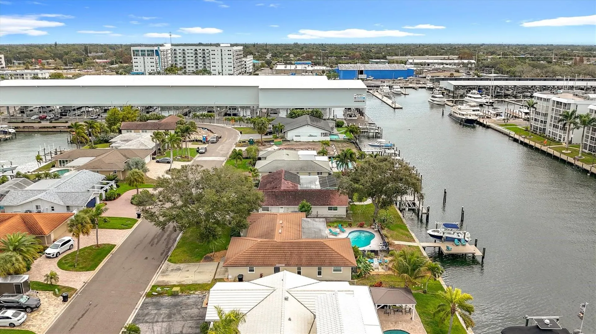3828 48th Avenue S St Petersburg FL 33711