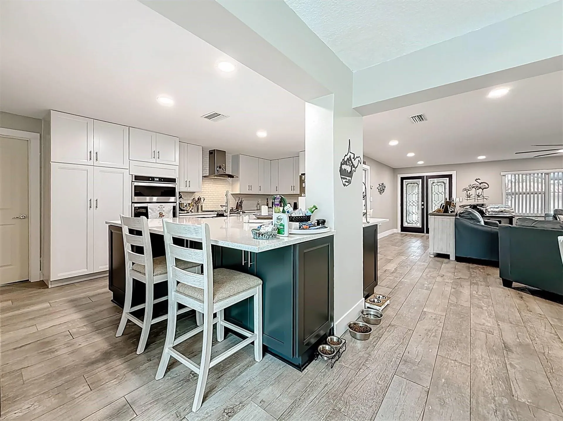 3828 48th Avenue S St Petersburg FL 33711