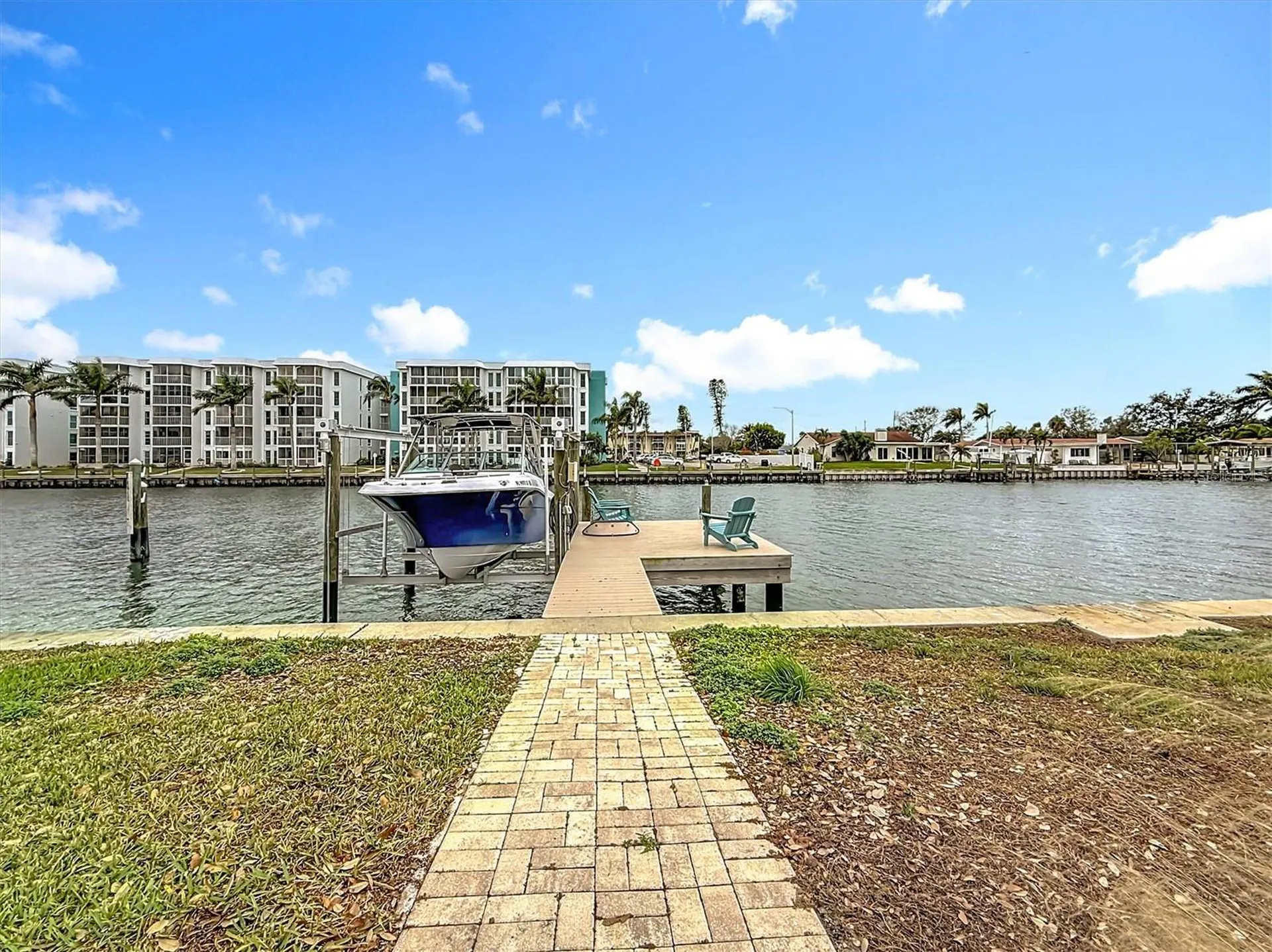 3828 48th Avenue S St Petersburg FL 33711