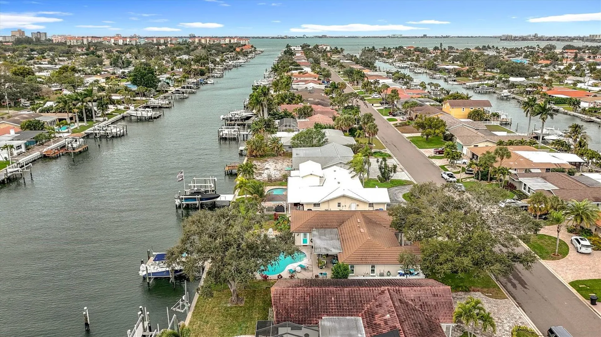 3828 48th Avenue S St Petersburg FL 33711