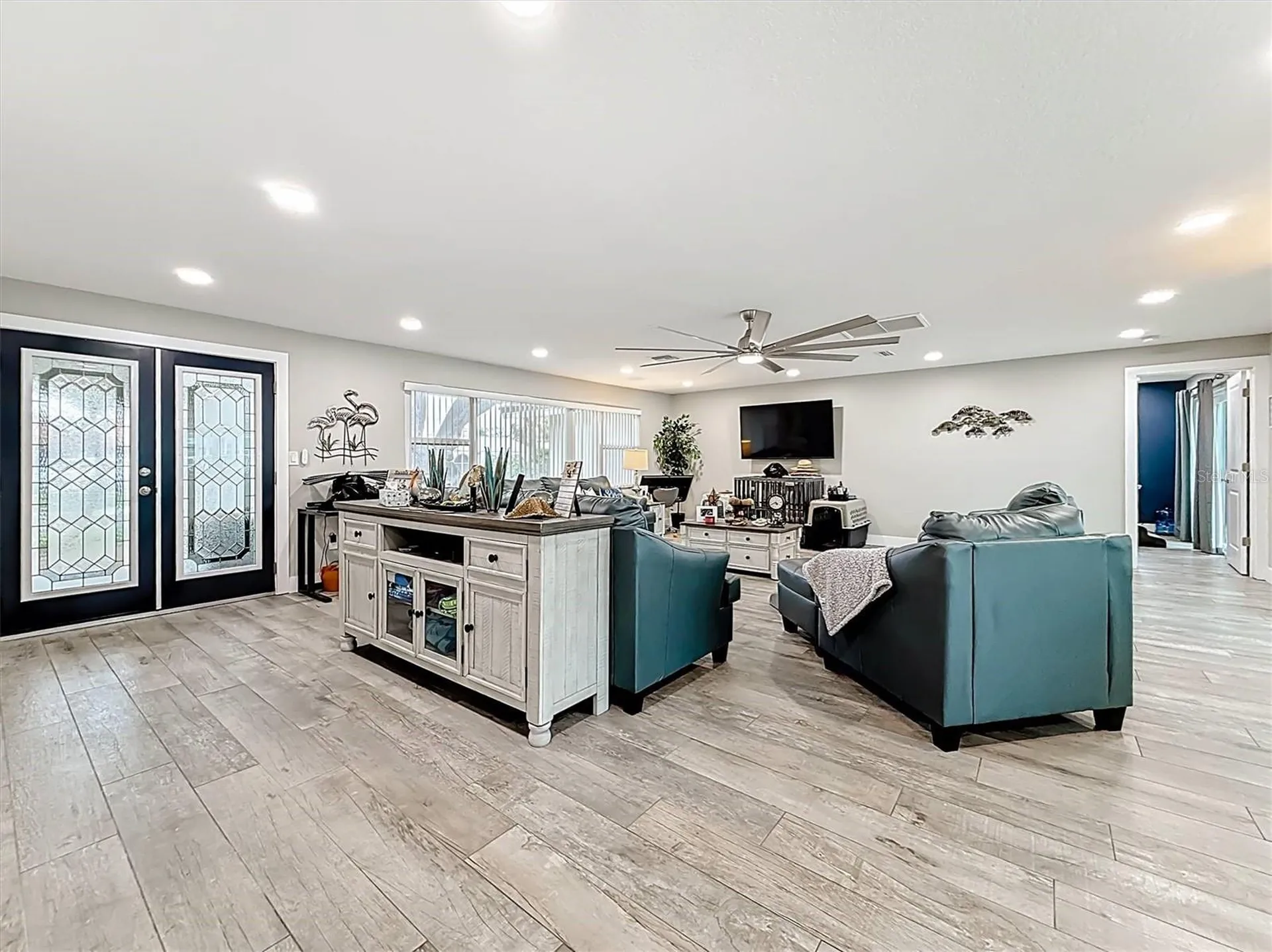 3828 48th Avenue S St Petersburg FL 33711