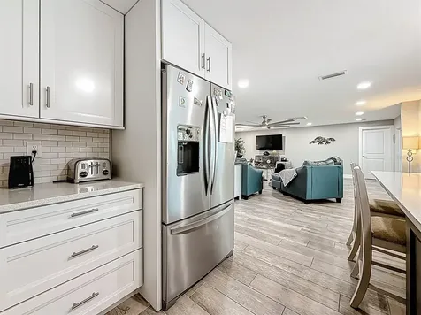 3828 48th Avenue S St Petersburg FL 33711