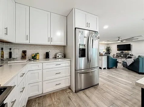 3828 48th Avenue S St Petersburg FL 33711