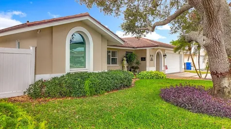 3828 48th Avenue S St Petersburg FL 33711