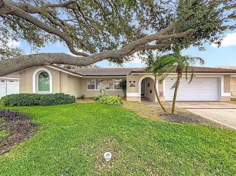 3828 48th Avenue S St Petersburg FL 33711