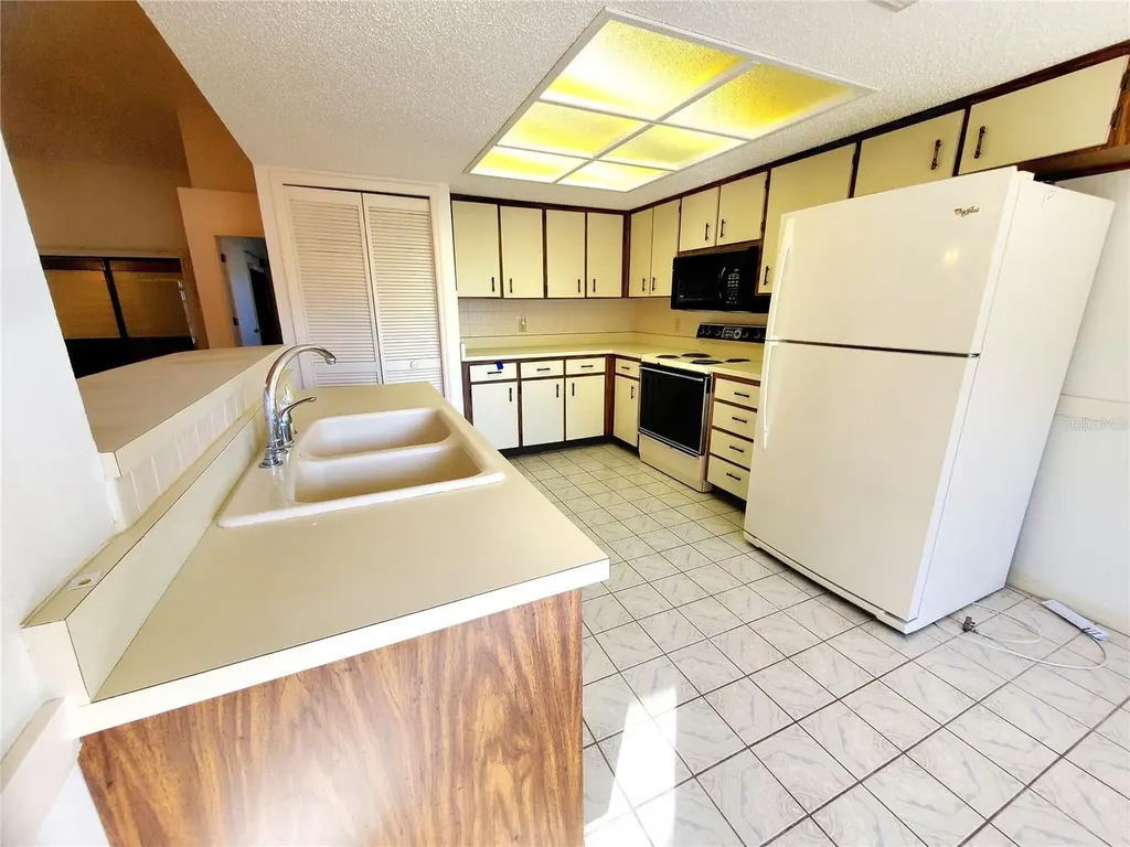 2053 Villa Terrace Clearwater FL 33763