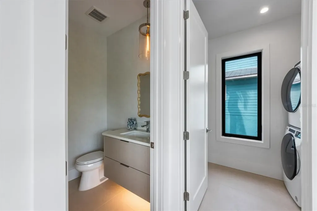 7003 Holmes Boulevard Holmes Beach FL 34217