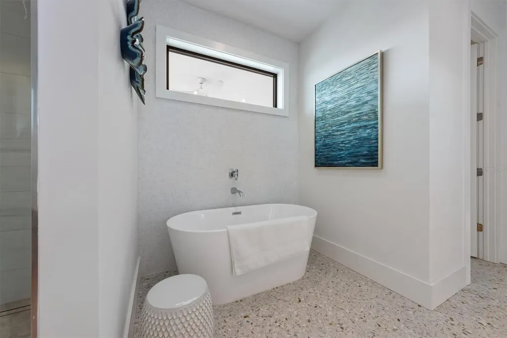 7003 Holmes Boulevard Holmes Beach FL 34217