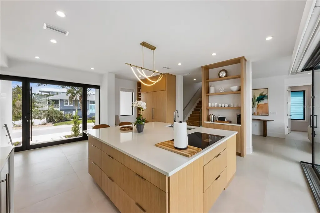 7003 Holmes Boulevard Holmes Beach FL 34217