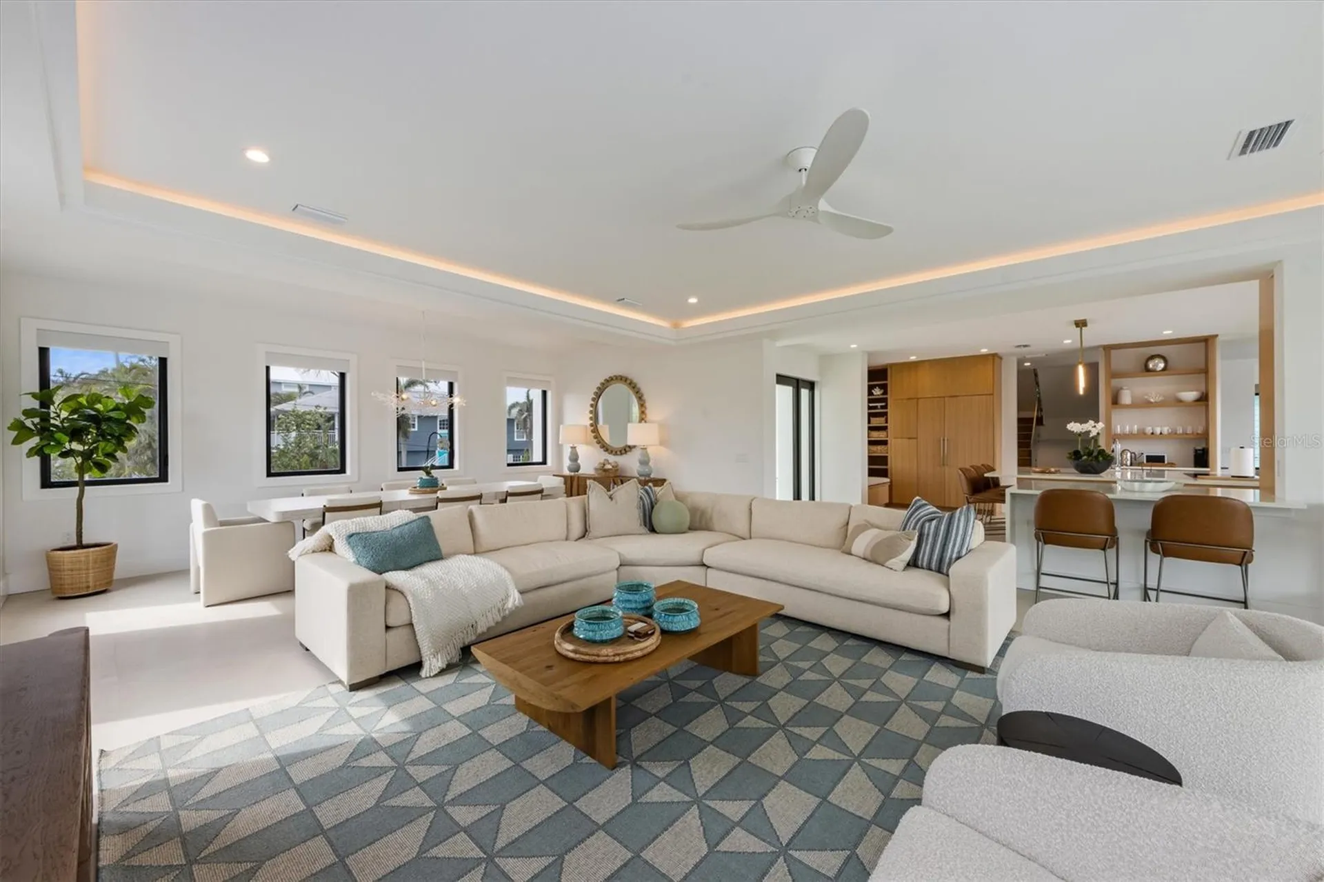 7003 Holmes Boulevard Holmes Beach FL 34217