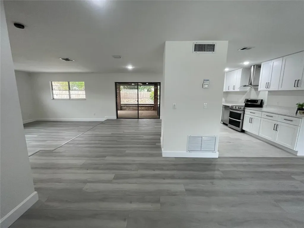 517 Hickorywood Avenue Altamonte Springs FL 32714