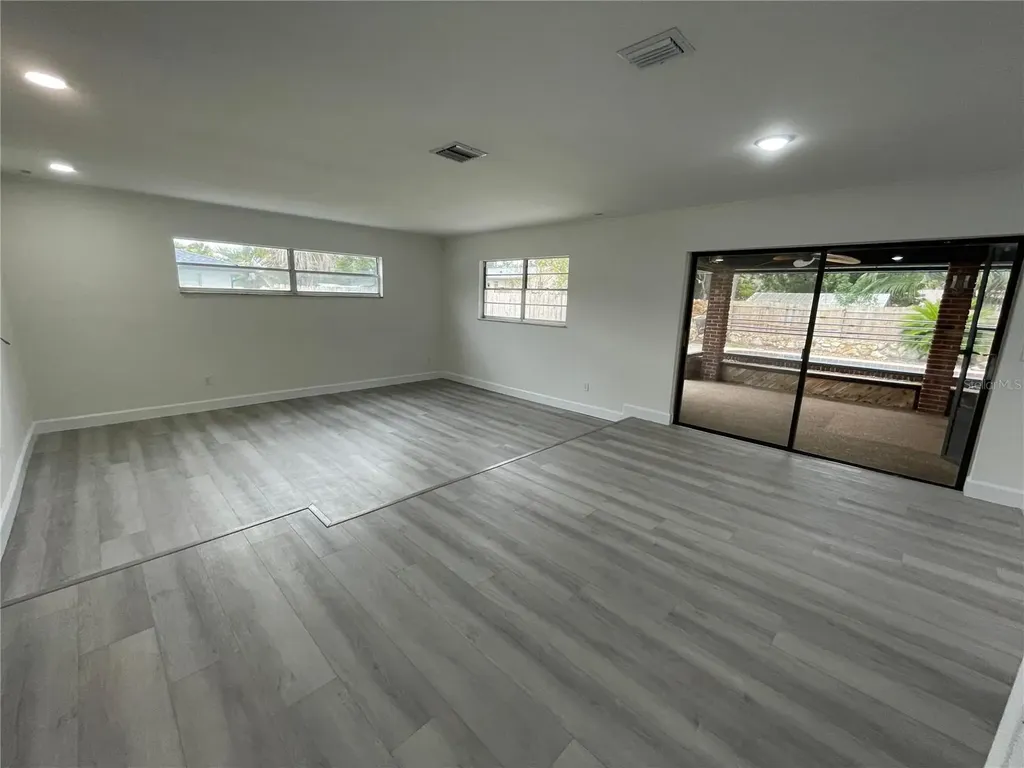 517 Hickorywood Avenue Altamonte Springs FL 32714