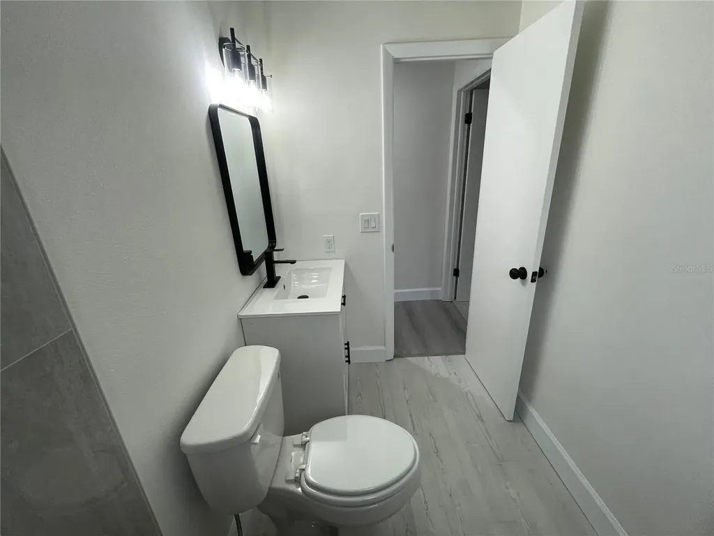 517 Hickorywood Avenue Altamonte Springs FL 32714