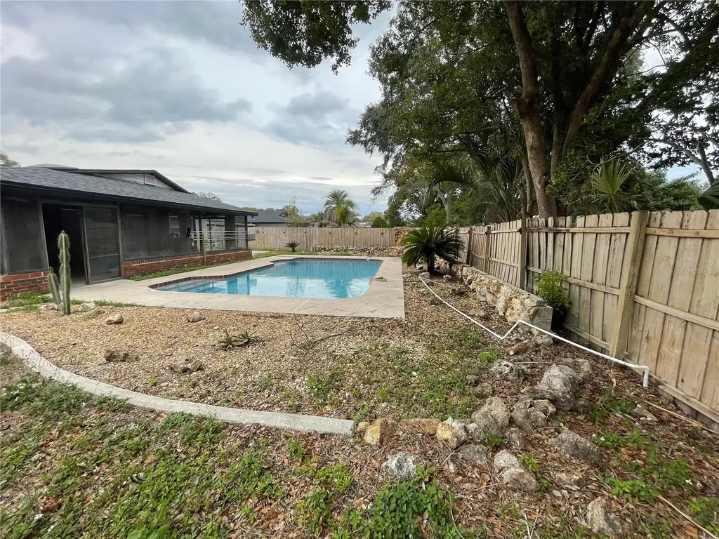 517 Hickorywood Avenue Altamonte Springs FL 32714