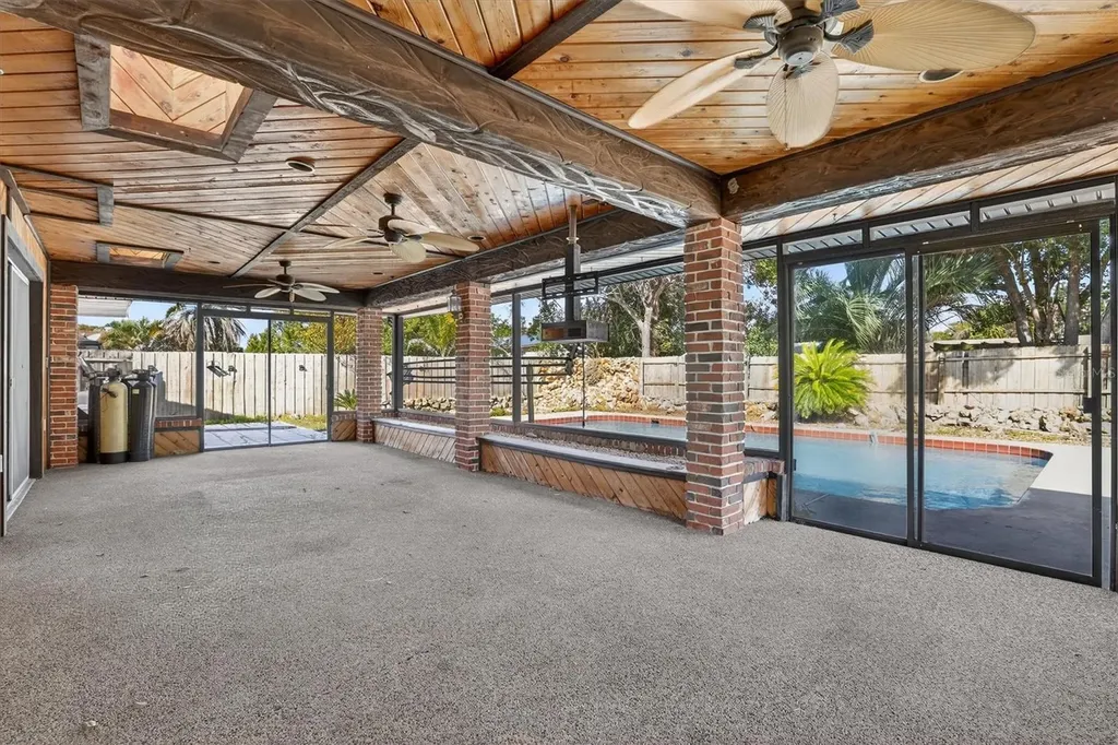 517 Hickorywood Avenue Altamonte Springs FL 32714