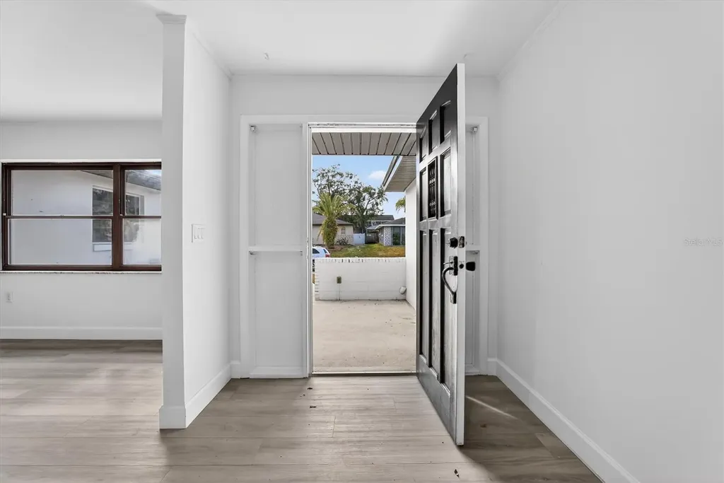 517 Hickorywood Avenue Altamonte Springs FL 32714