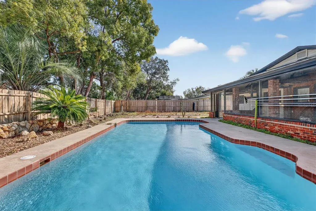 517 Hickorywood Avenue Altamonte Springs FL 32714