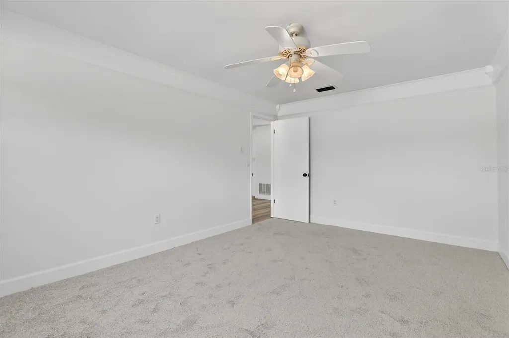 517 Hickorywood Avenue Altamonte Springs FL 32714