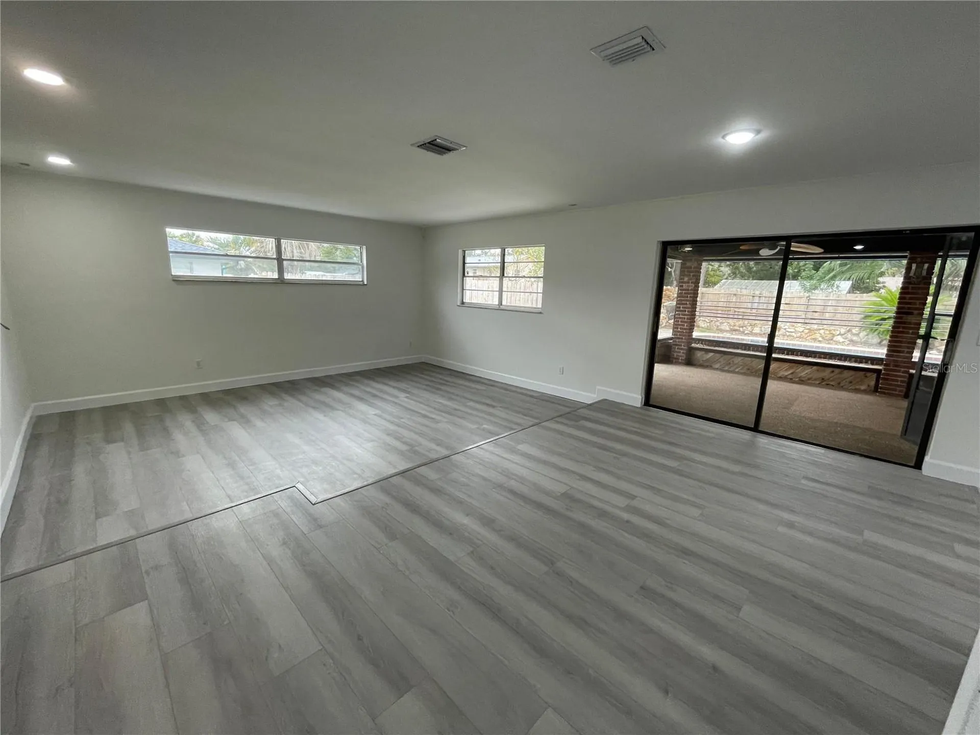 517 Hickorywood Avenue Altamonte Springs FL 32714