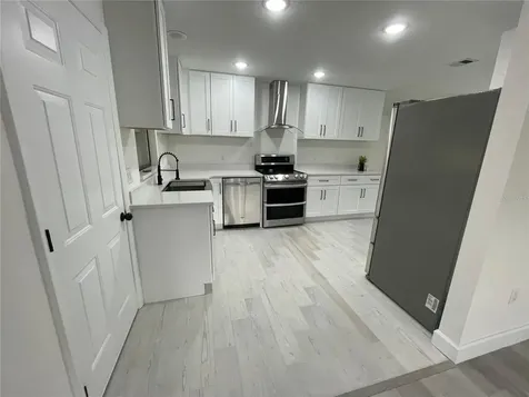 517 Hickorywood Avenue Altamonte Springs FL 32714