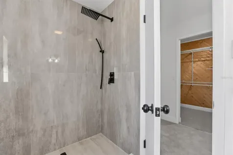 517 Hickorywood Avenue Altamonte Springs FL 32714