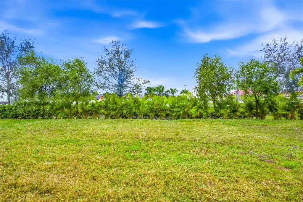 4881 Antrim Drive Sarasota FL 34240