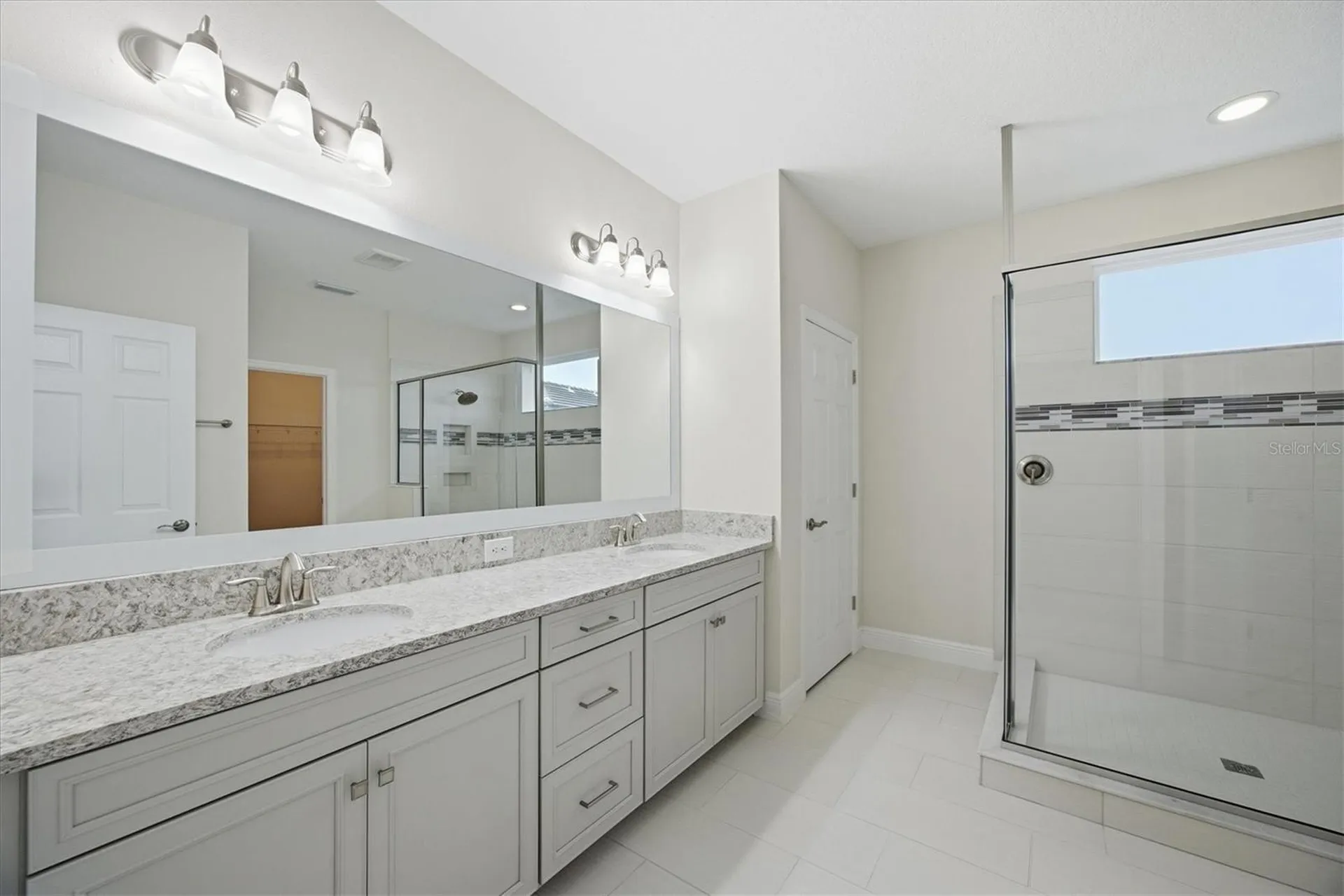 4881 Antrim Drive Sarasota FL 34240