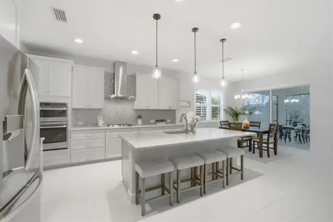 4881 Antrim Drive Sarasota FL 34240