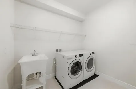 4881 Antrim Drive Sarasota FL 34240