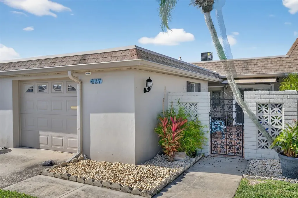 427 Boca Ciega Point Boulevard N St Petersburg FL 33708