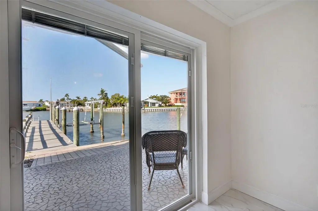 427 Boca Ciega Point Boulevard N St Petersburg FL 33708