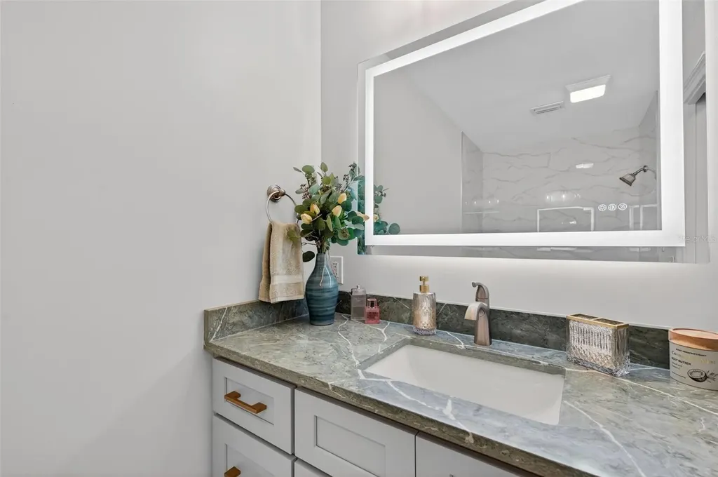 427 Boca Ciega Point Boulevard N St Petersburg FL 33708