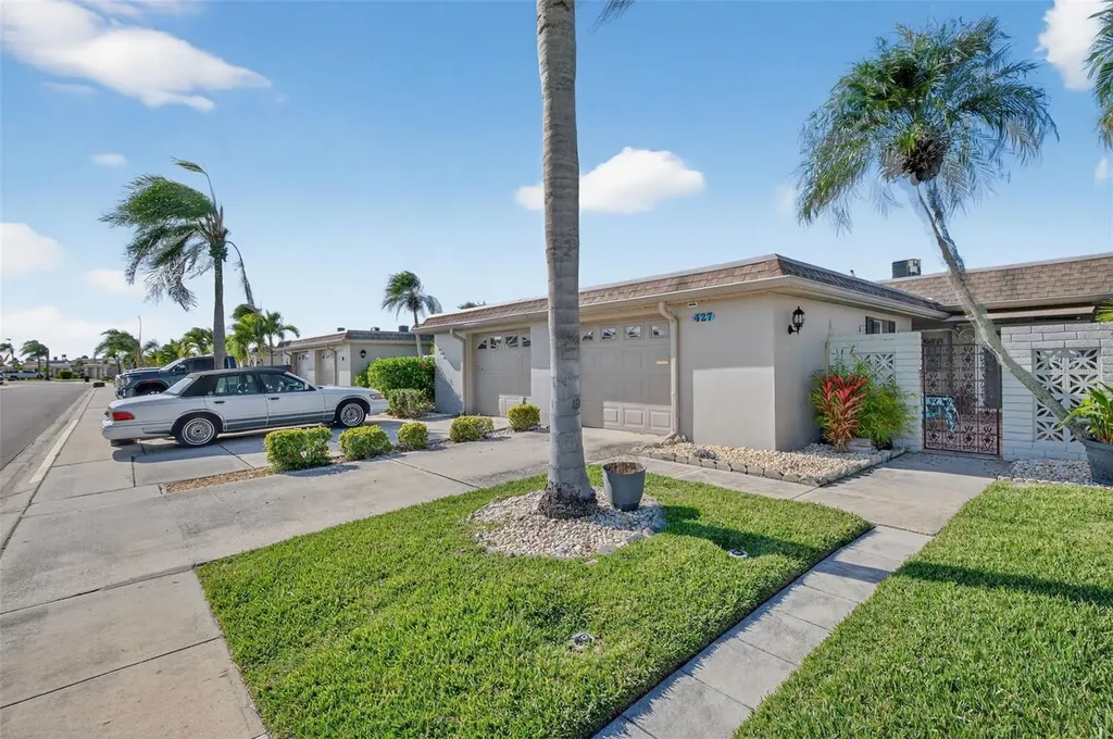 427 Boca Ciega Point Boulevard N St Petersburg FL 33708