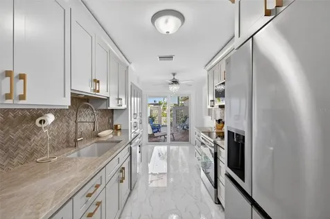 427 Boca Ciega Point Boulevard N St Petersburg FL 33708