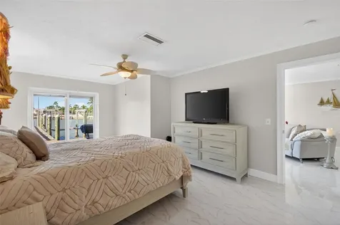 427 Boca Ciega Point Boulevard N St Petersburg FL 33708