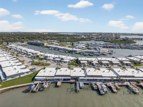 427 Boca Ciega Point Boulevard N St Petersburg FL 33708
