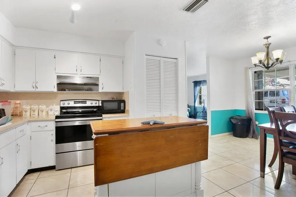 119 Herbert Street Auburndale FL 33823
