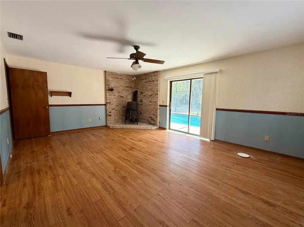 301 Shady Woods Road Geneva FL 32732