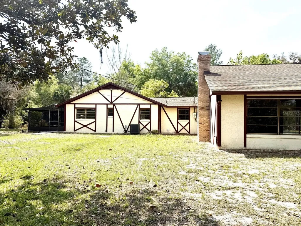 301 Shady Woods Road Geneva FL 32732