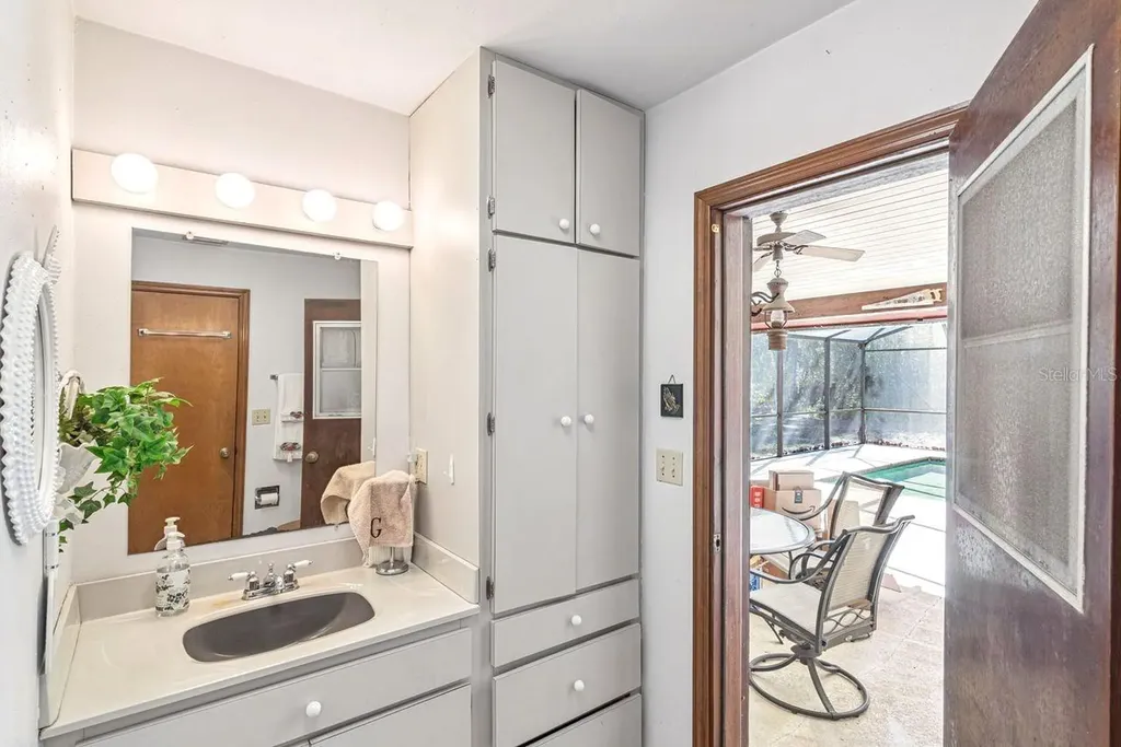 301 Shady Woods Road Geneva FL 32732