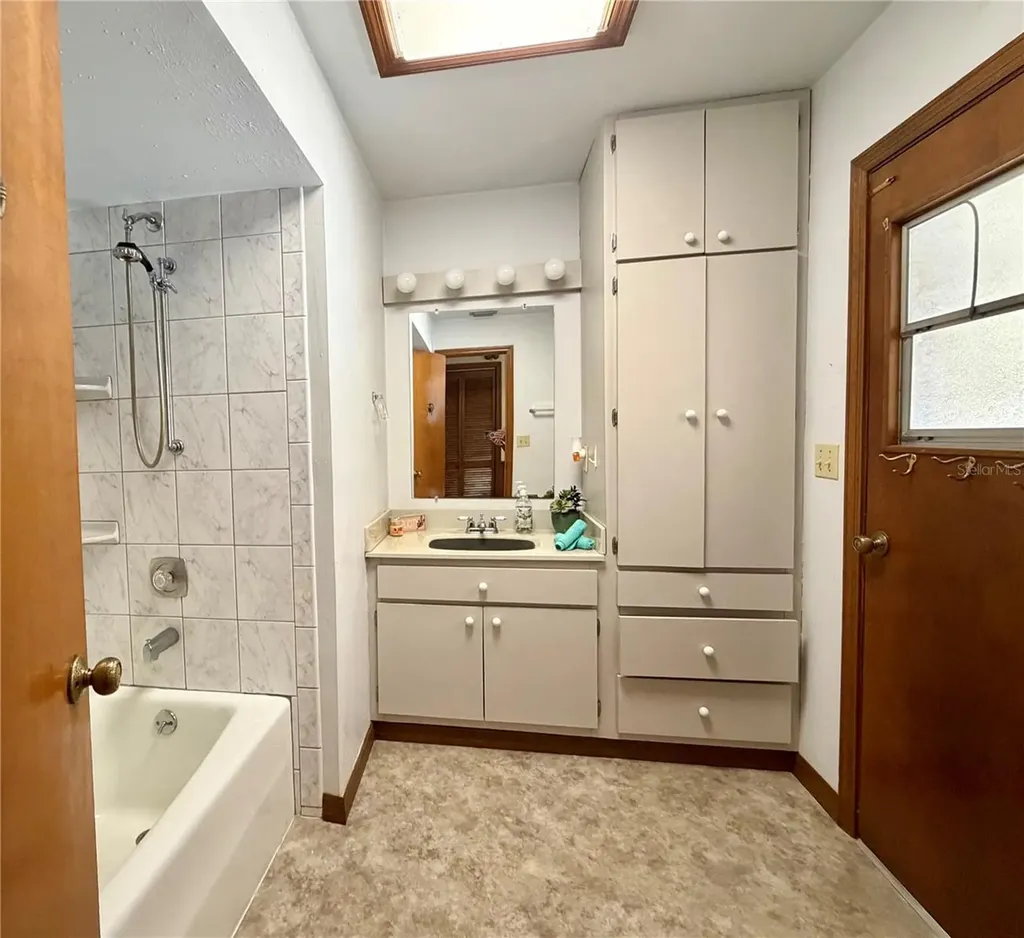 301 Shady Woods Road Geneva FL 32732
