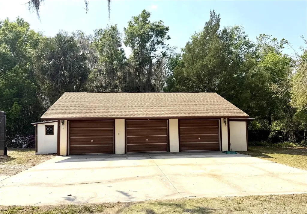 301 Shady Woods Road Geneva FL 32732