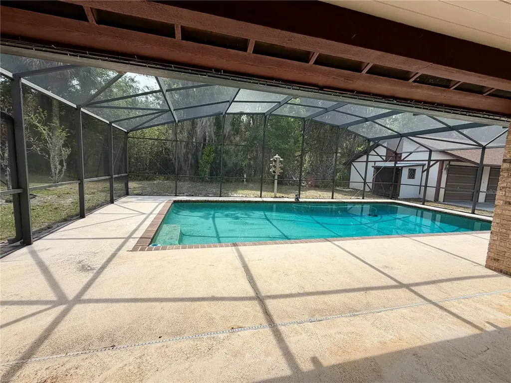 301 Shady Woods Road Geneva FL 32732