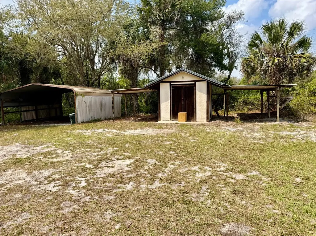 301 Shady Woods Road Geneva FL 32732