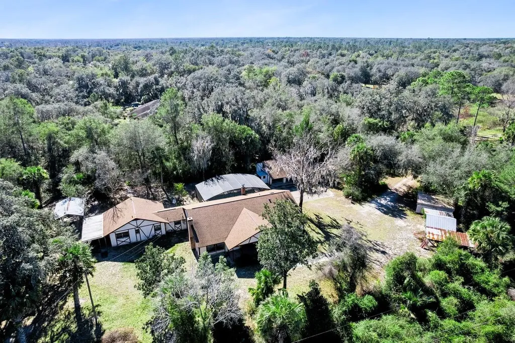 301 Shady Woods Road Geneva FL 32732